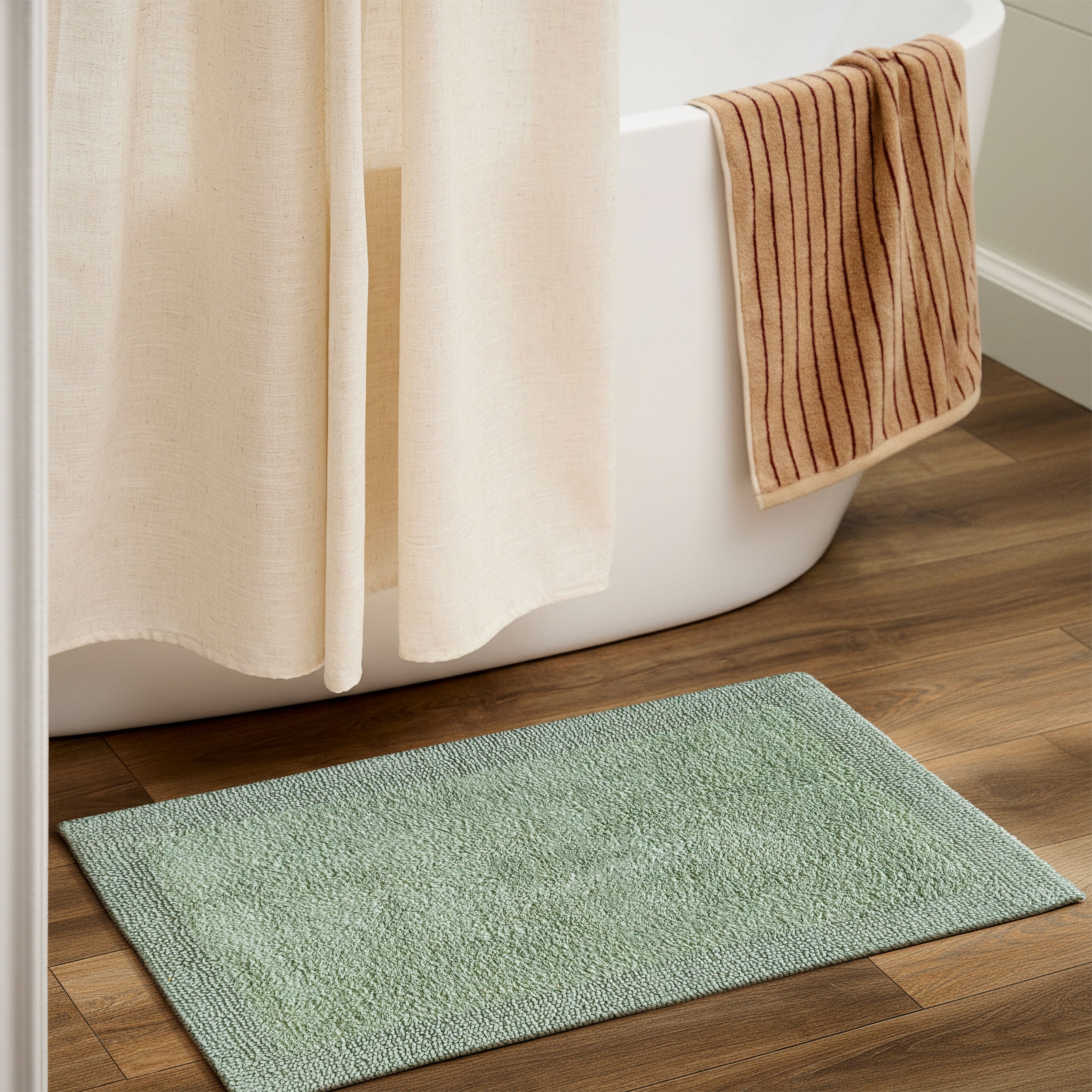 Savi Home Bath Mat Rug, 17X24 Inches, Green, 100% Pure Cotton, Super Soft Bath Rugs, Plush & Absorbent, Hand Tufted Heavy Weight Construction, Full Reversible Step Out Rug