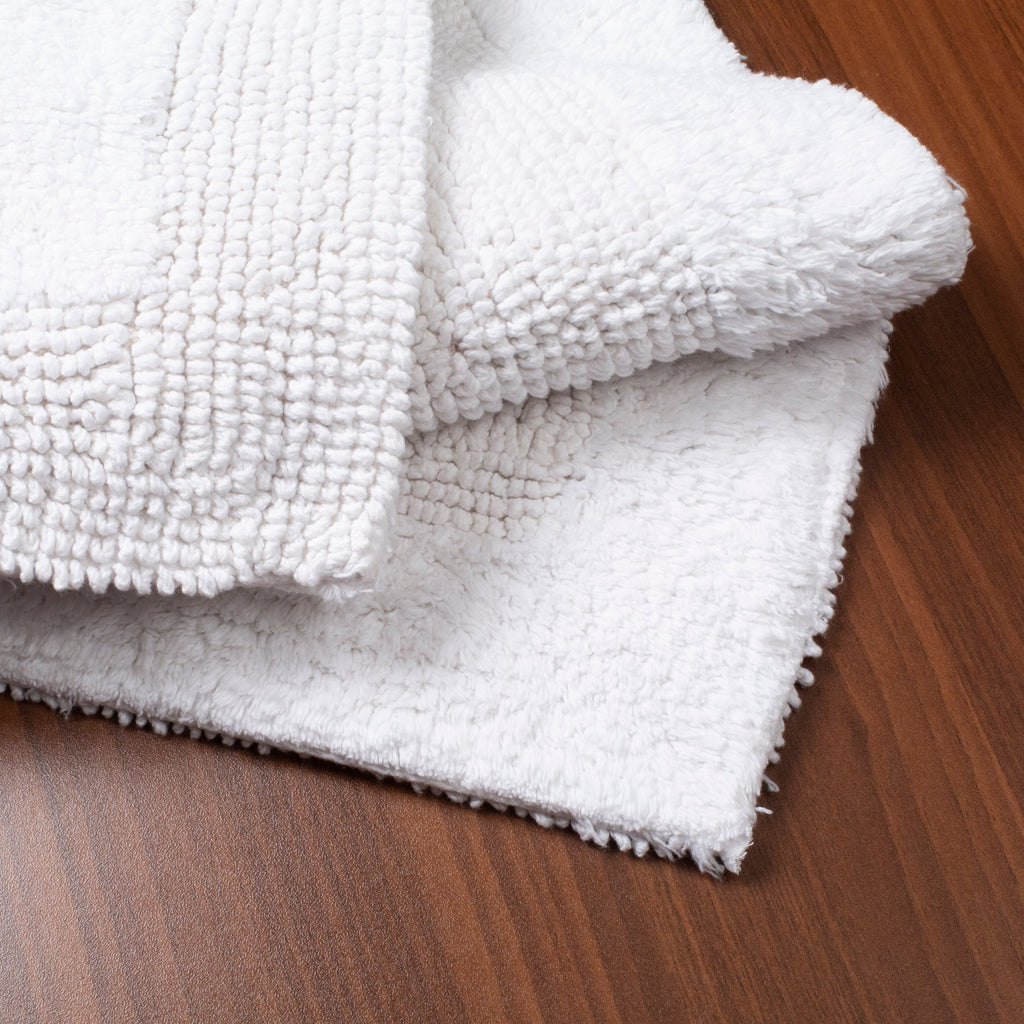 Savi Home Bath Mat Rug, 20X32 Inches, White, 100% Pure Cotton, Super Soft Bath Rugs, Plush & Absorbent, Hand Tufted Heavy Weight Construction, Full Reversible Step Out Rug
