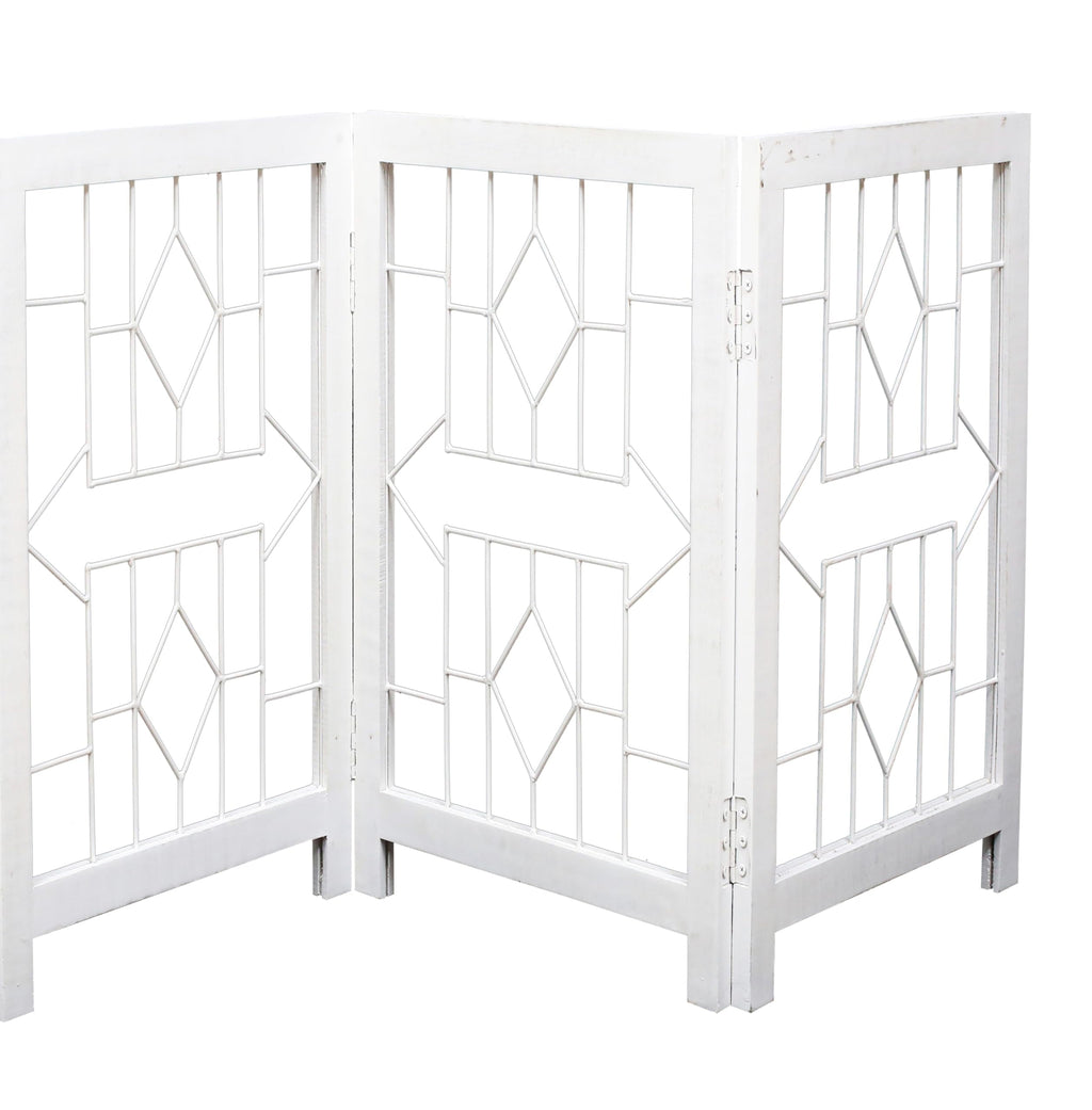The Wooden Town Foldable Indoor Dog Gate, 4-Panel Freestanding Pet Gate with Arrow Pattern, White Finish, 72" W x 18" H