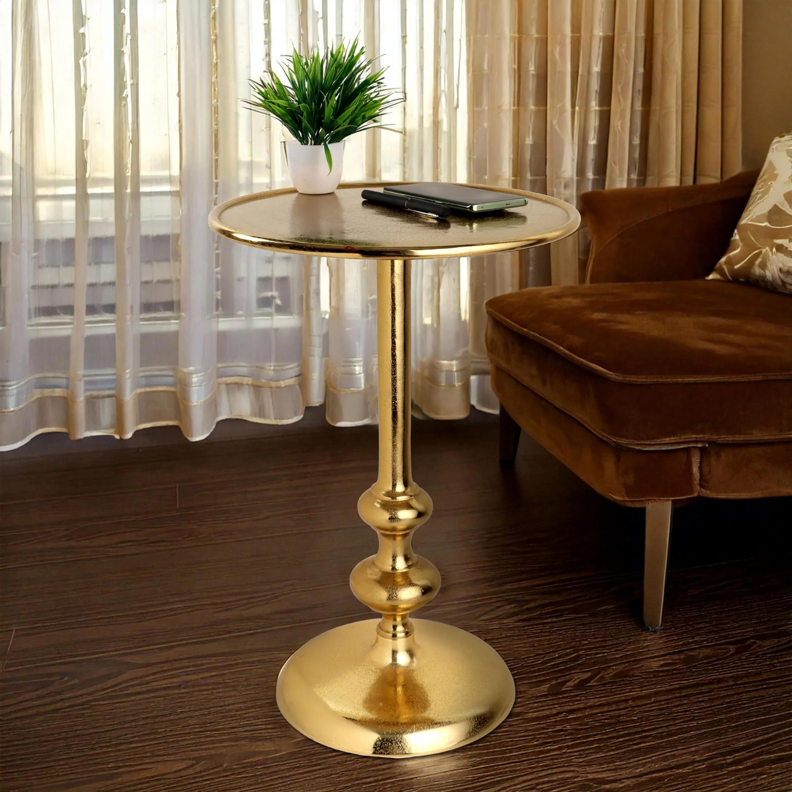 ALPHA Livng HOME Gold Accent Side Table, 15 x 21 Inch Round Metal End Table, Pedestal Cocktail and Drink Table for Living Room, Bedroom & Small Spaces, Vintage Brass Style Décor