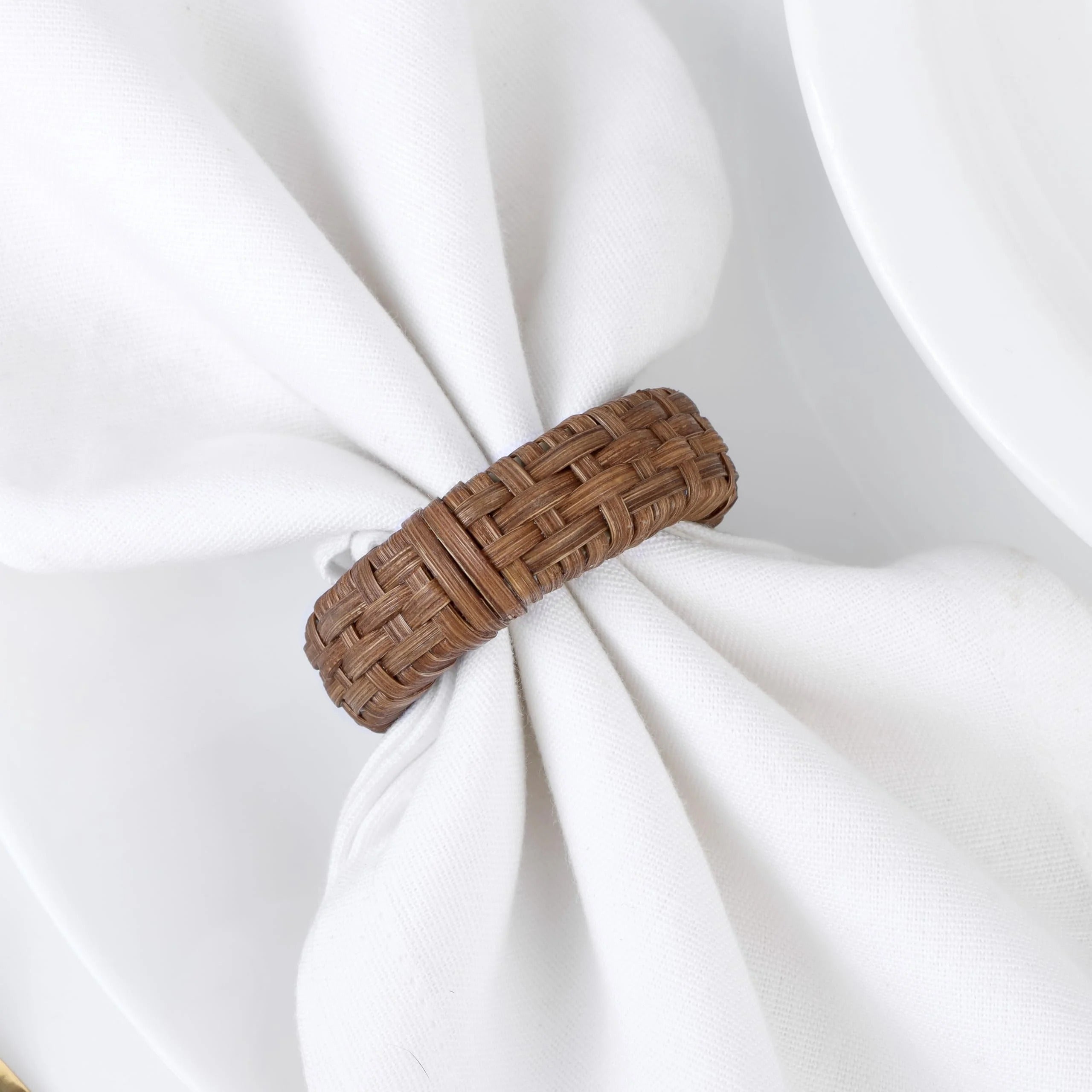 Natural Cane Napkin Rings Set of 50, Handwoven Table Decor, Bohemian Coastal Napkin Holders for Rustic Dining & Tropical Vibes - Sleek for Everyday Use (Brown) - ALPHA Living HOME